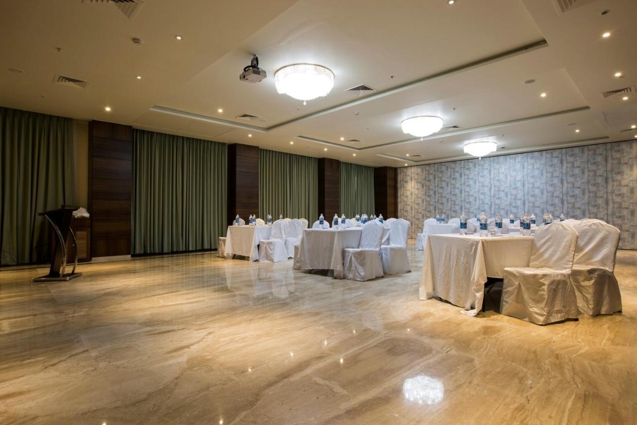 We Hotel Chinchwad , Pune * Pune